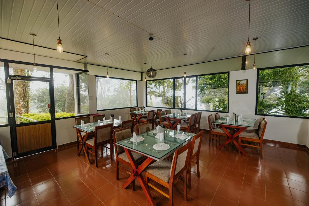 Misty Courtyard Resort Chinnakanal Exterior foto